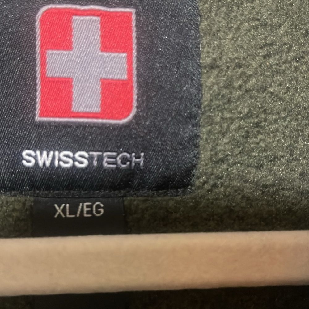 Swiss Tech jacket size XL - Picture 3 of 5